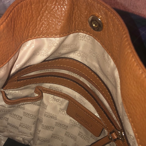 Michael Kors Purse - Picture 6 of 8